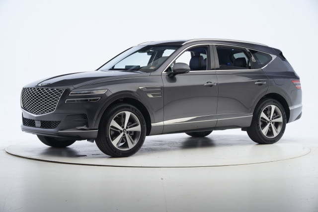 2021 Genesis GV80 in IIHS testing