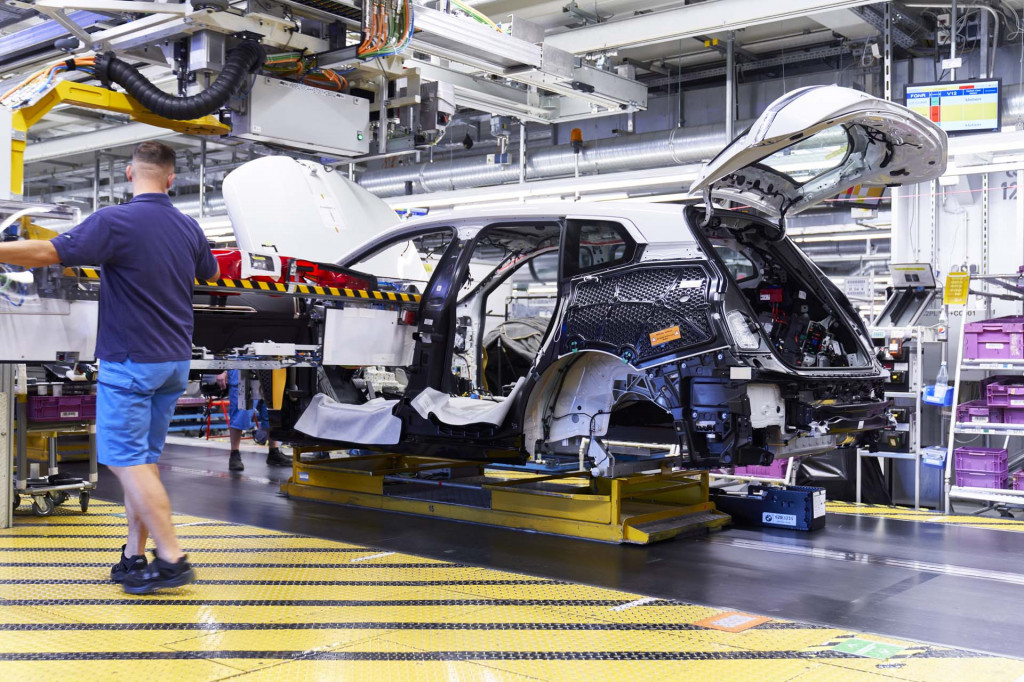 BMW iX production - Dingolfing
