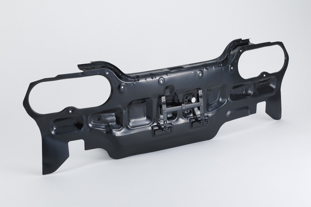 R32 Nissan Skyline GT-R rear panel