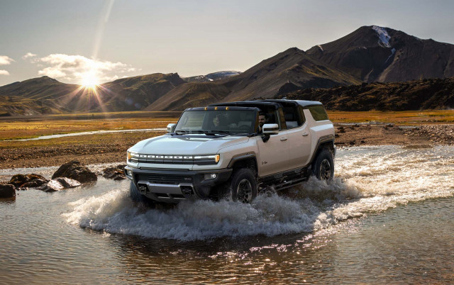 2024 GMC Hummer EV SUV 2024 GMC Hummer EV SUV