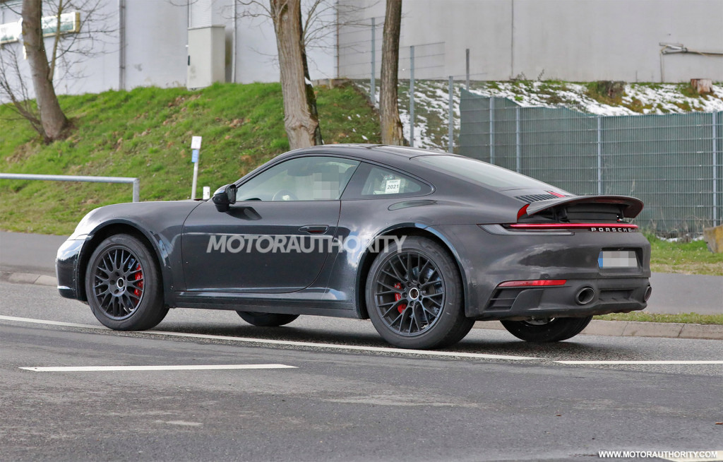 High-riding Porsche 911 prototype spy shots - Photo credit: S. Baldauf/SB-Medien