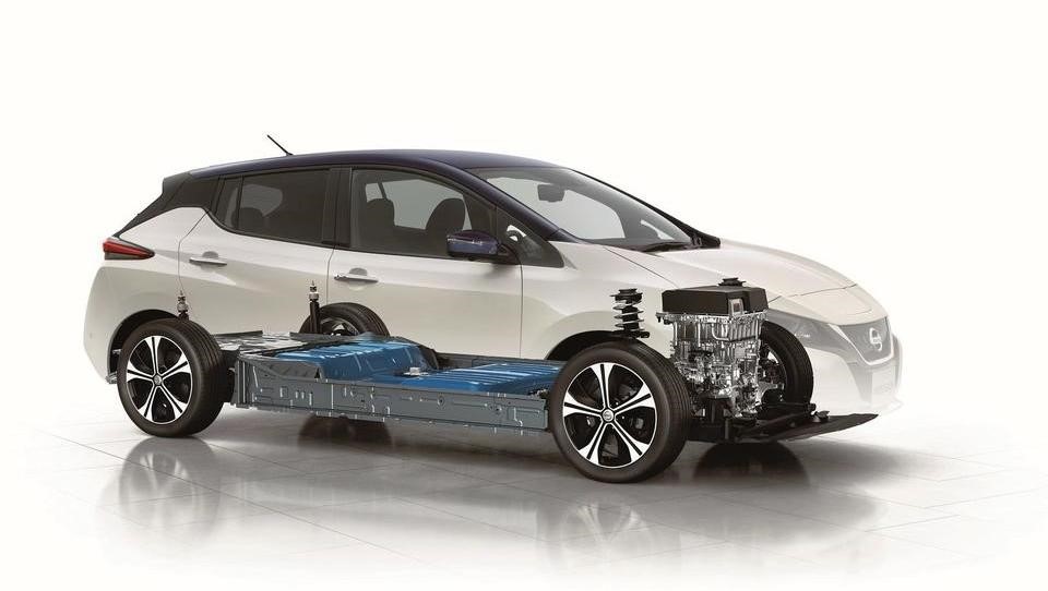 2017 Nissan Leaf showing battery pack (Source: Nissan)