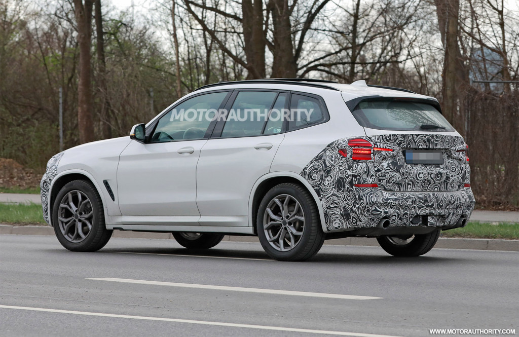 2022 BMW X3 facelift spy shots - Photo credit: S. Baldauf/SB-Medien