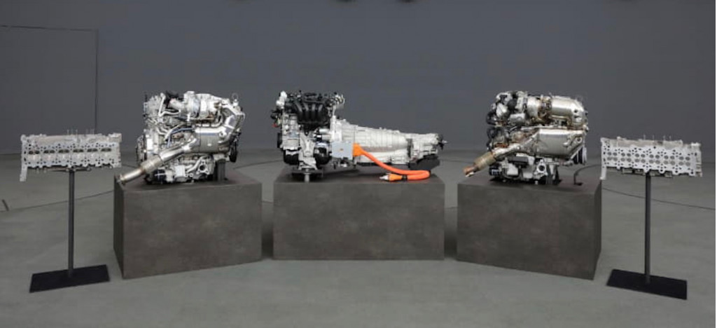 Mazda inline-6 engine