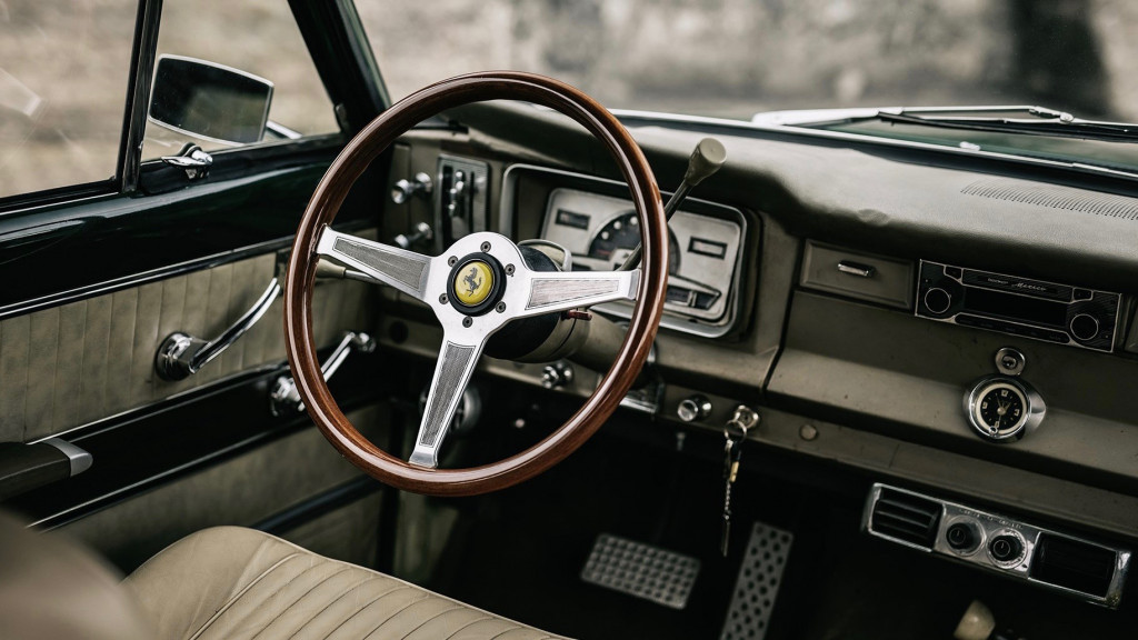 1969 Jeep Wagoneer 