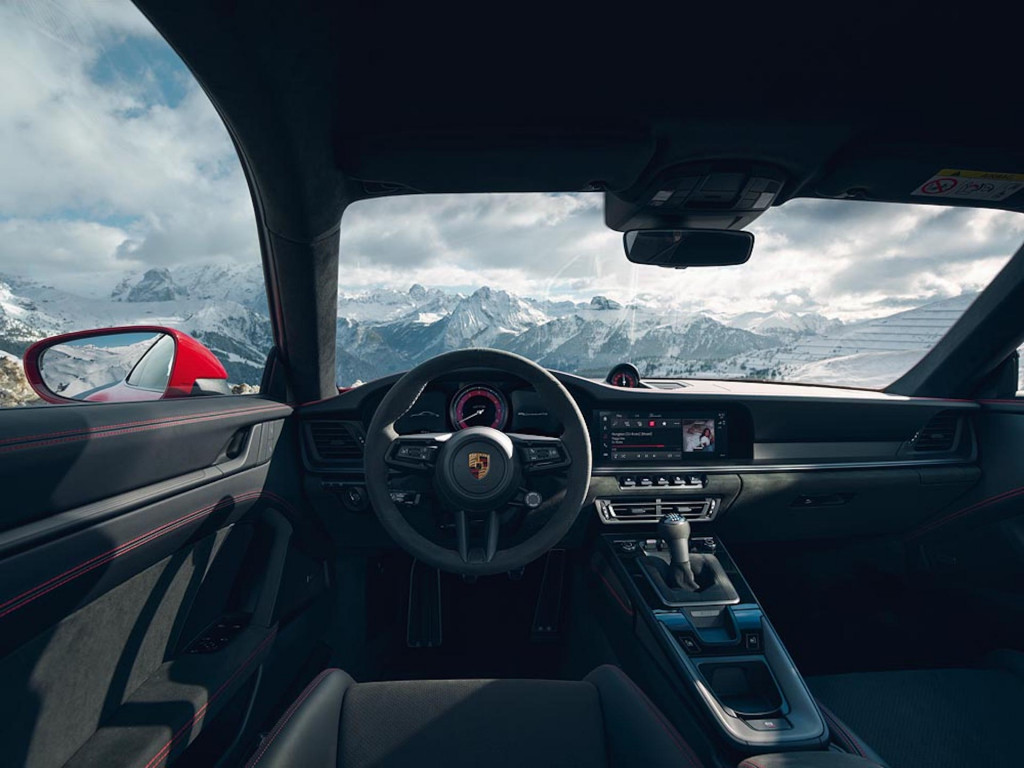 2022 Porsche 911 Carrera GTS