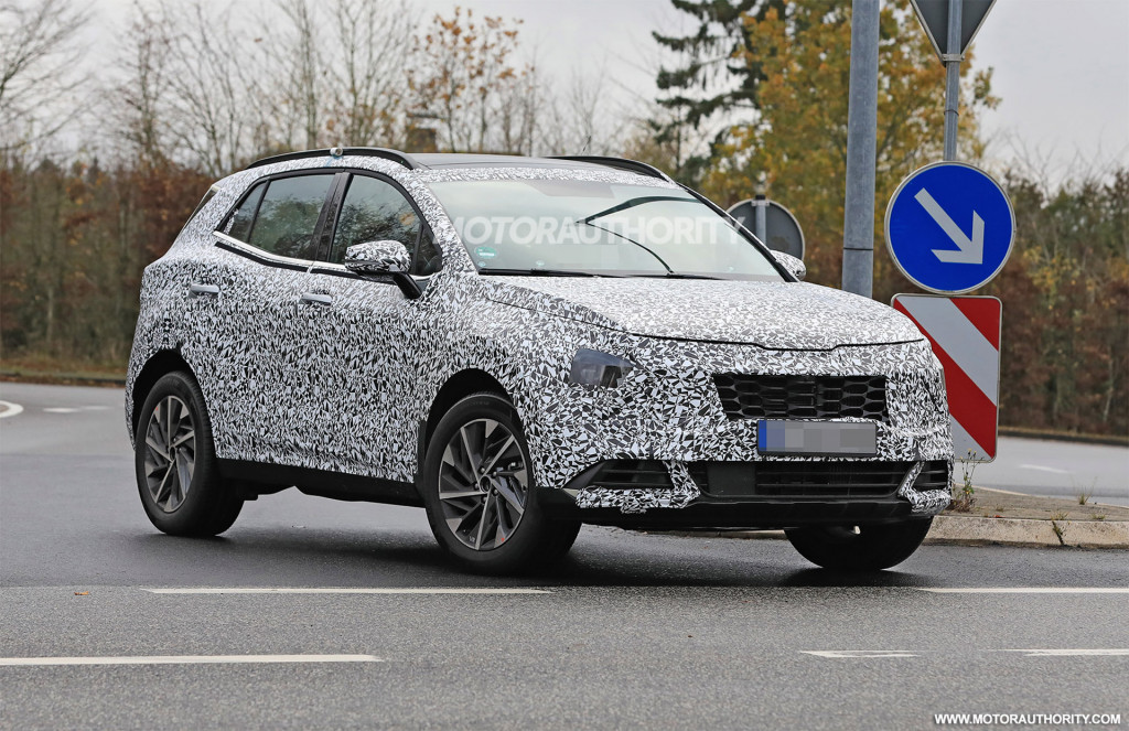 2023 Kia Sportage spy shots - Photo credit: S. Baldauf/SB-Medien