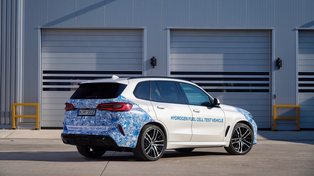 BMW i Hydrogen Next testing