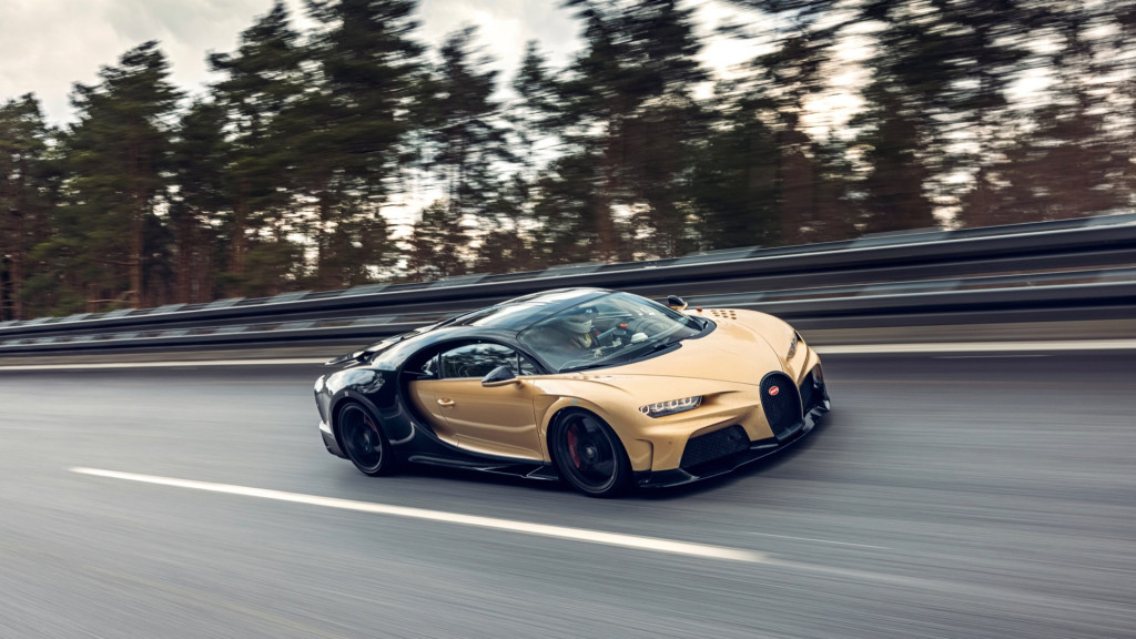 Bugatti Chiron Super Sport high-speed testing