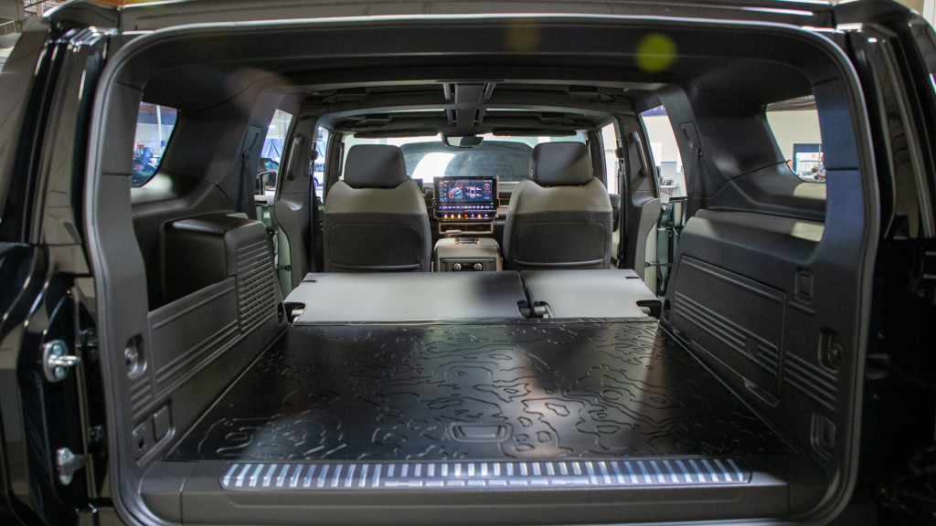 2024 GMC Hummer EV SUV Prototype