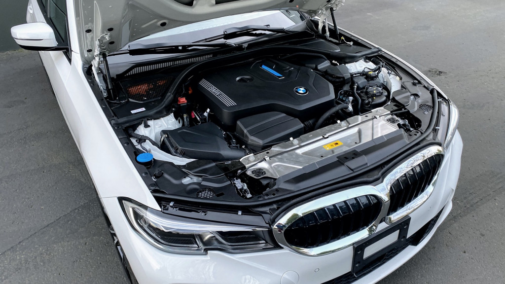 2021 BMW 330e plug-in hybrid