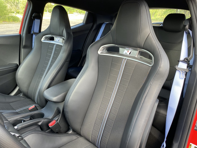 2021 Hyundai Veloster N 2021 Hyundai Veloster N