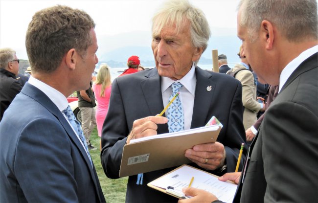 Racing legend Derek Bell judging at Pebble Beach | Bob Golfen photo Racing legend Derek Bell judging at Pebble Beach | Bob Golfen photo
