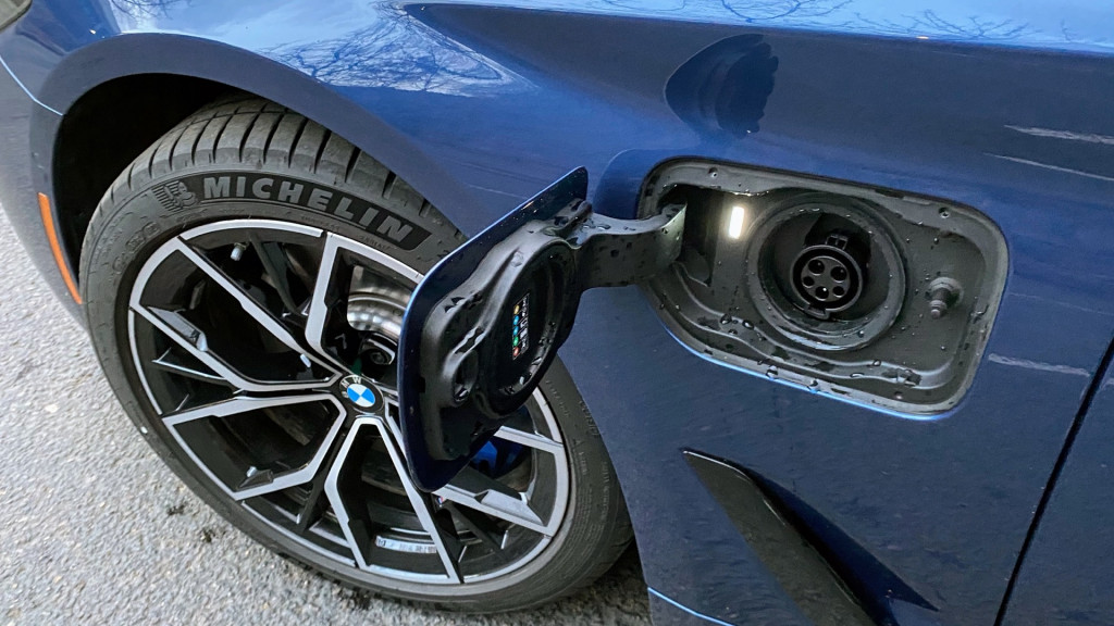 2021 BMW 530e plug-in hybrid
