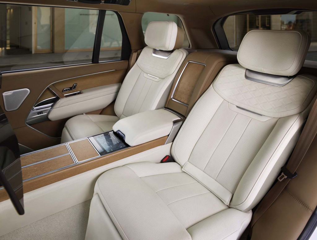 2022 Land Rover Range Rover SV