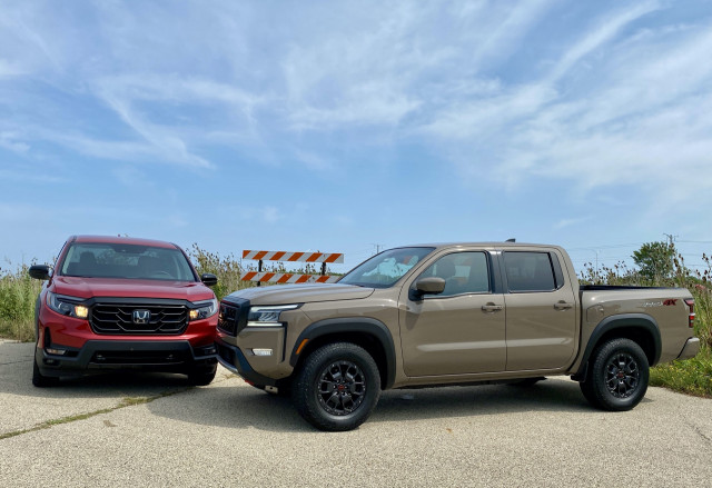 2021 Honda Ridgeline HPD, left, and 2022 Nissan Frontier Pro-4X, right