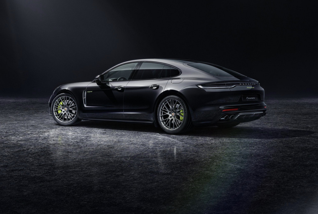 2022 Porsche Panamera 4 E-Hybrid Platinum Edition 2022 Porsche Panamera 4 E-Hybrid Platinum Edition