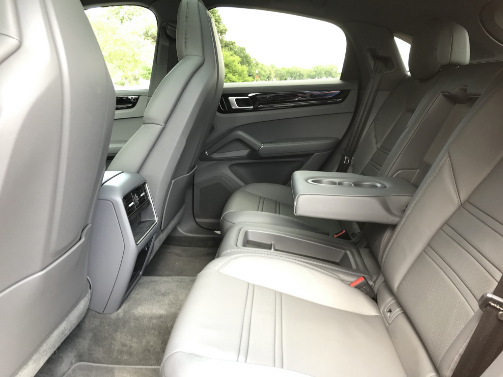 2020 Porsche Cayenne Coupe S