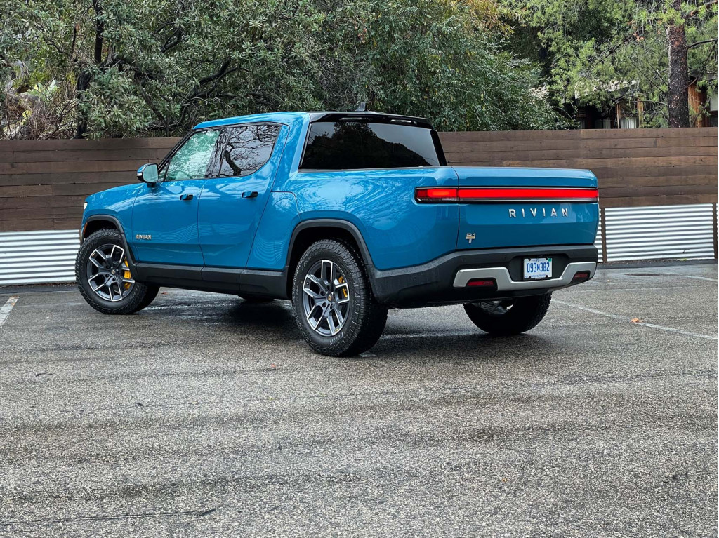 2022 Rivian R1T