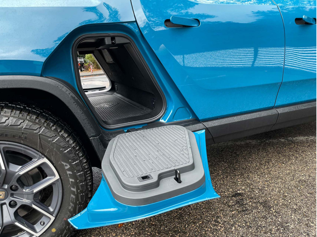 2022 Rivian R1T