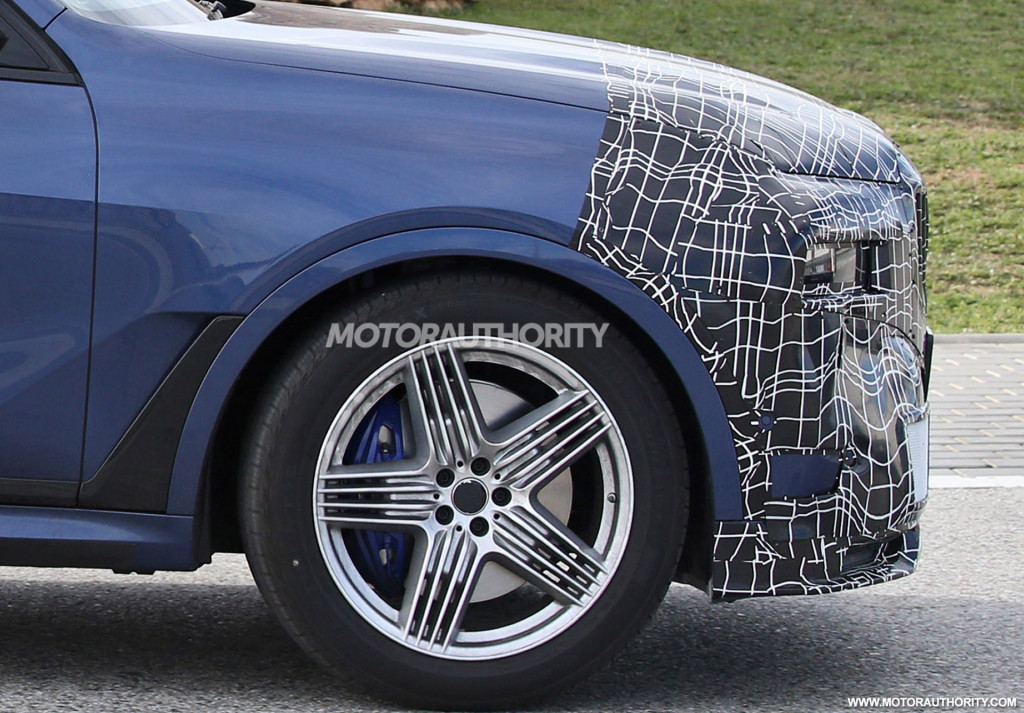 2023 BMW Alpina XB7 facelift spy shots - Photo credit: S. Baldauf/SB-Medien