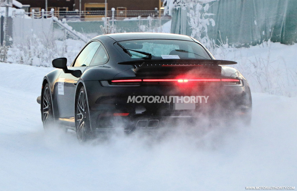 2024 Porsche 911 Turbo facelift (992.2) spy shots - Photo credit: S. Baldauf/SB-Medien