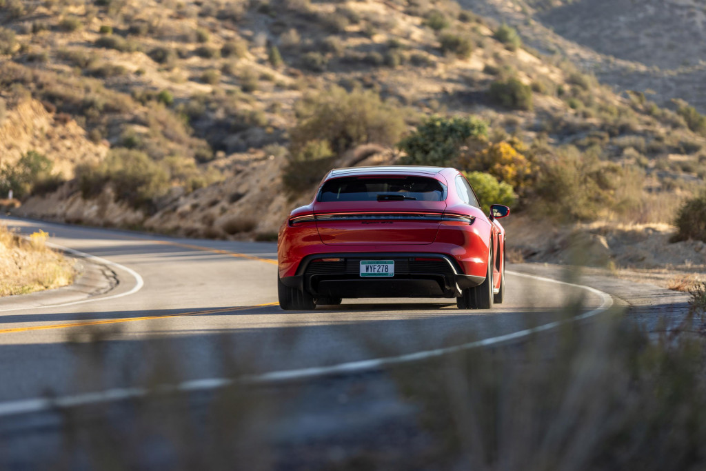 2022 Porsche Taycan GTS Sport Turismo