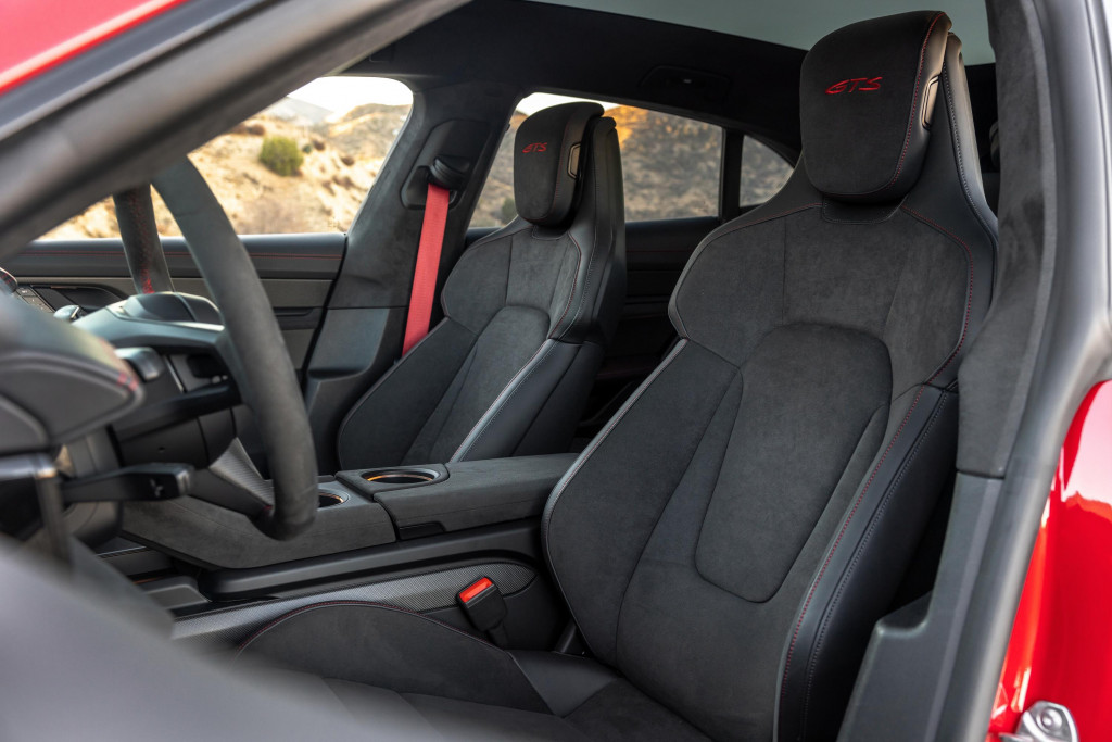 2022 Porsche Taycan GTS Sport Turismo