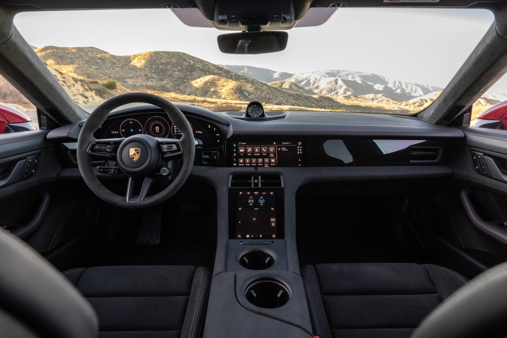2022 Porsche Taycan GTS Sport Turismo