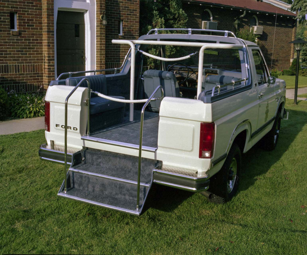 1980 Ford Bronco modified for Pope John Paul II's visit 1980 Ford Bronco modified for Pope John Paul II's visit