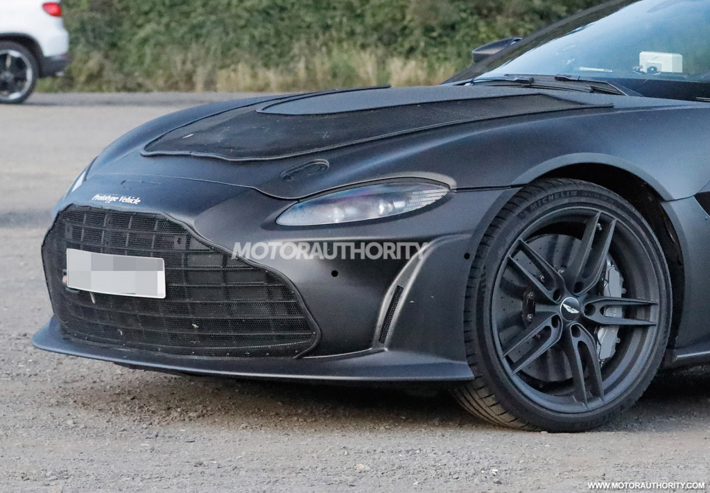 2023 Aston Martin V12 Vantage spy shots - Photo credit: S. Baldauf/SB-Medien 2023 Aston Martin V12 Vantage spy shots - Photo credit: S. Baldauf/SB-Medien
