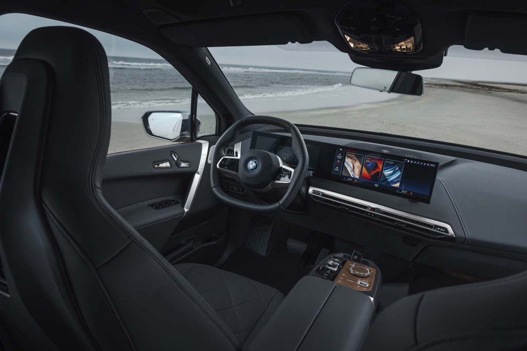 2023 BMW iX M60 2023 BMW iX M60