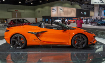 Chevy Corvette Z06 convertible named 2023 Indy 500 pace car