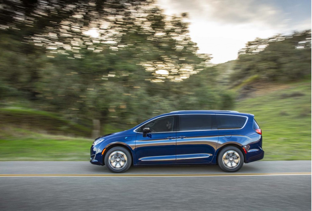 2017 Chrysler Pacifica Hybrid