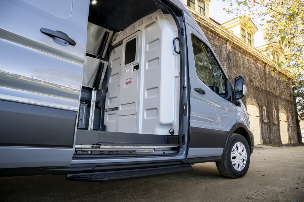 2022 Ford E-Transit