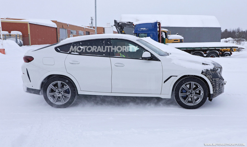 2023 BMW X6 facelift spy shots - Photo credit: S. Baldauf/SB-Medien 2023 BMW X6 facelift spy shots - Photo credit: S. Baldauf/SB-Medien