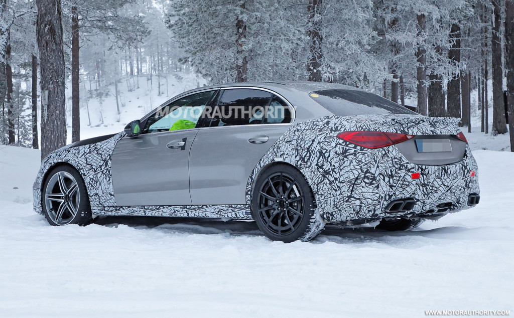 2023 Mercedes-Benz AMG C63 spy shots - Photo credit: S. Baldauf/SB-Medien 2023 Mercedes-Benz AMG C63 spy shots - Photo credit: S. Baldauf/SB-Medien