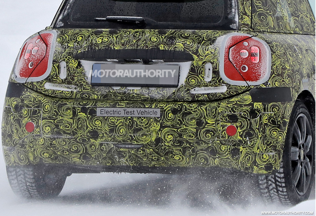 2024 Mini Cooper SE spy shots - Photo credit: S. Baldauf/SB-Medien 2024 Mini Cooper SE spy shots - Photo credit: S. Baldauf/SB-Medien