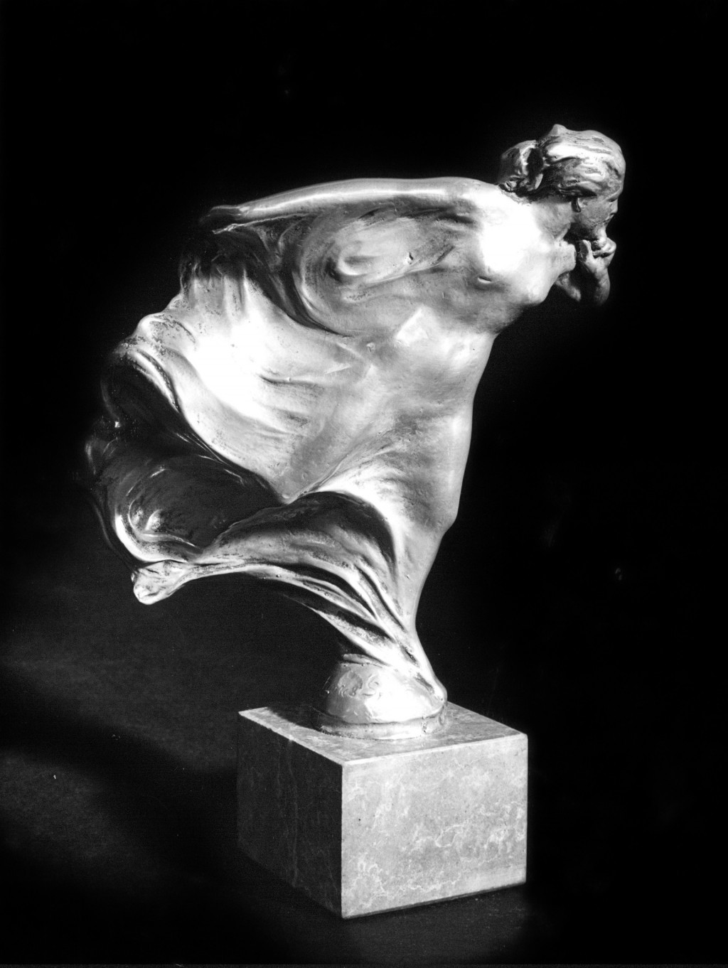 The Whisper, the precursor to the Spirit of Ecstasy