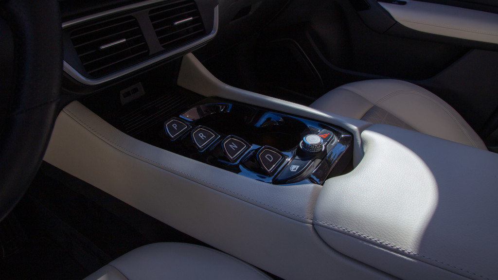 VinFast VF 8 Prototype