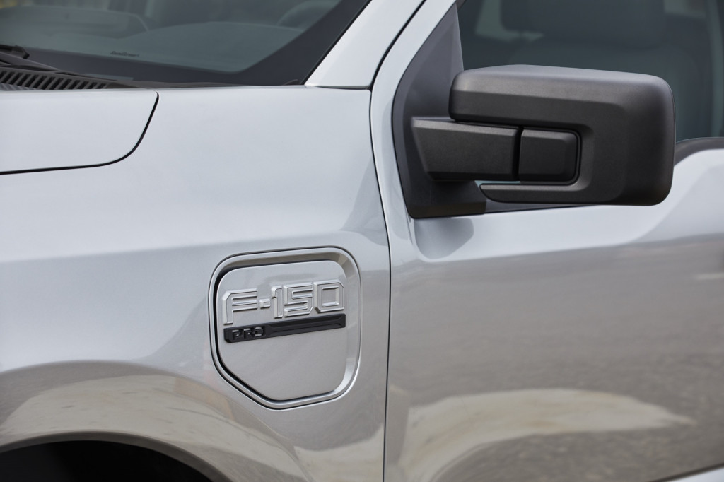 2022 Ford F-150 Lightning Pro