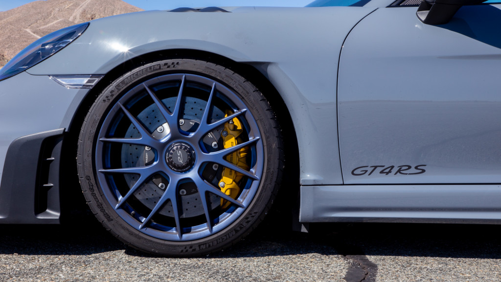 2022 Porsche 718 Cayman GT4 RS