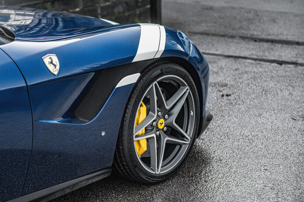 Kahn Design Ferrari GTC4 Grand Edition