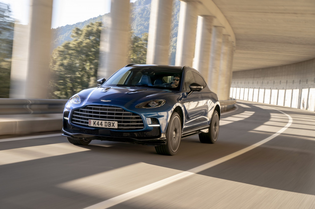 2022 Aston Martin DBX707 2022 Aston Martin DBX707