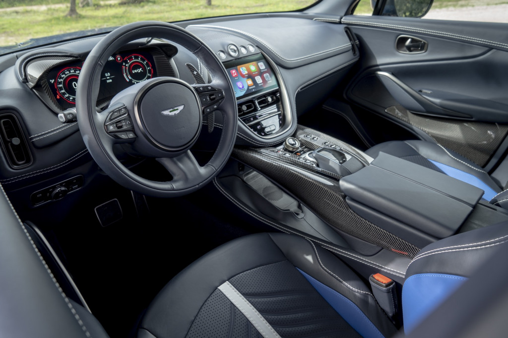 2022 Aston Martin DBX707 2022 Aston Martin DBX707