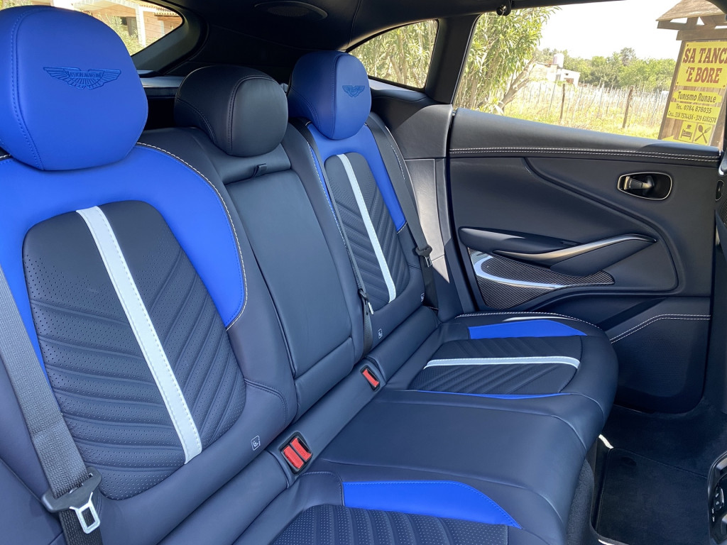 2022 Aston Martin DBX707 2022 Aston Martin DBX707