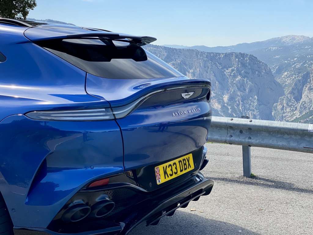 2022 Aston Martin DBX707 2022 Aston Martin DBX707