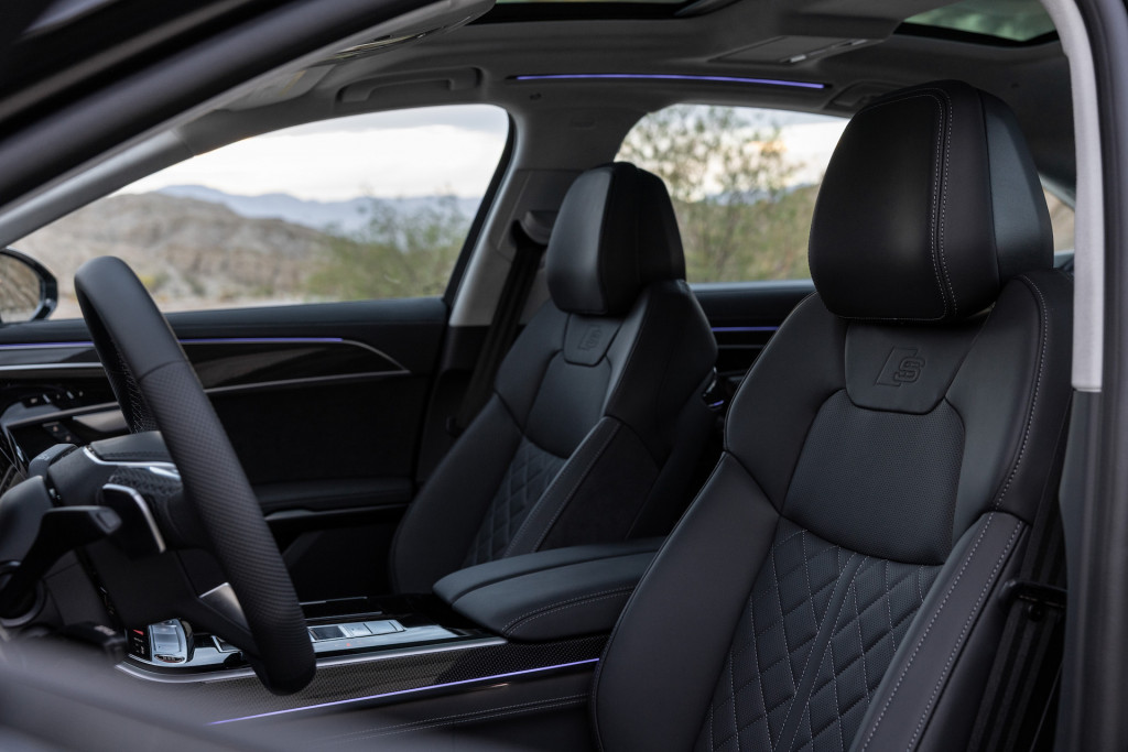 2022 Audi S8