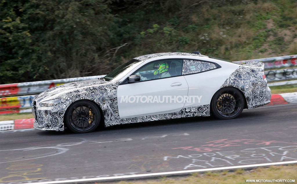 2023 BMW M4 CSL spy shots - Photo credit: S. Baldauf/SB-Medien 2023 BMW M4 CSL spy shots - Photo credit: S. Baldauf/SB-Medien
