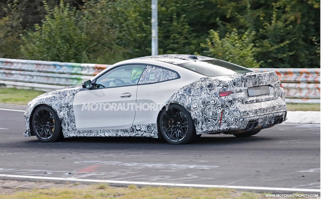 2023 BMW M4 CSL spy shots - Photo credit: S. Baldauf/SB-Medien 2023 BMW M4 CSL spy shots - Photo credit: S. Baldauf/SB-Medien